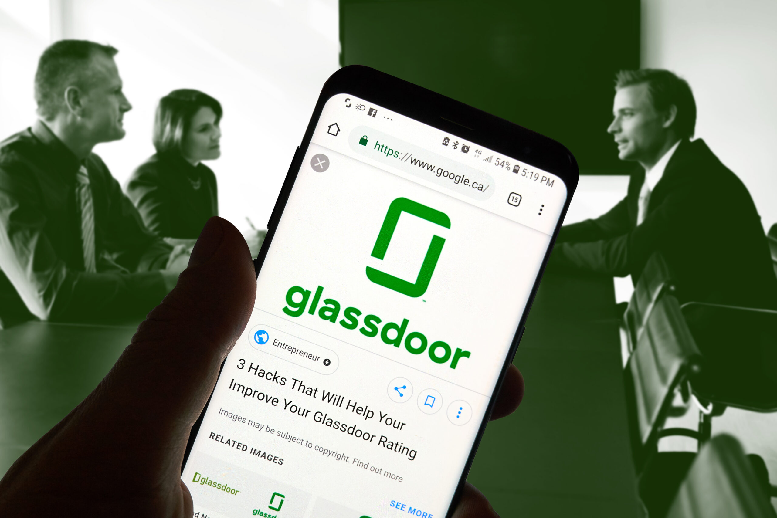 2- البحث عن وظيفة على Glassdoor