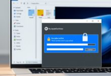 واجهة برنامج بديل WinRAR تُظهر استخراج أرشيف مع تفعيل التشفير
